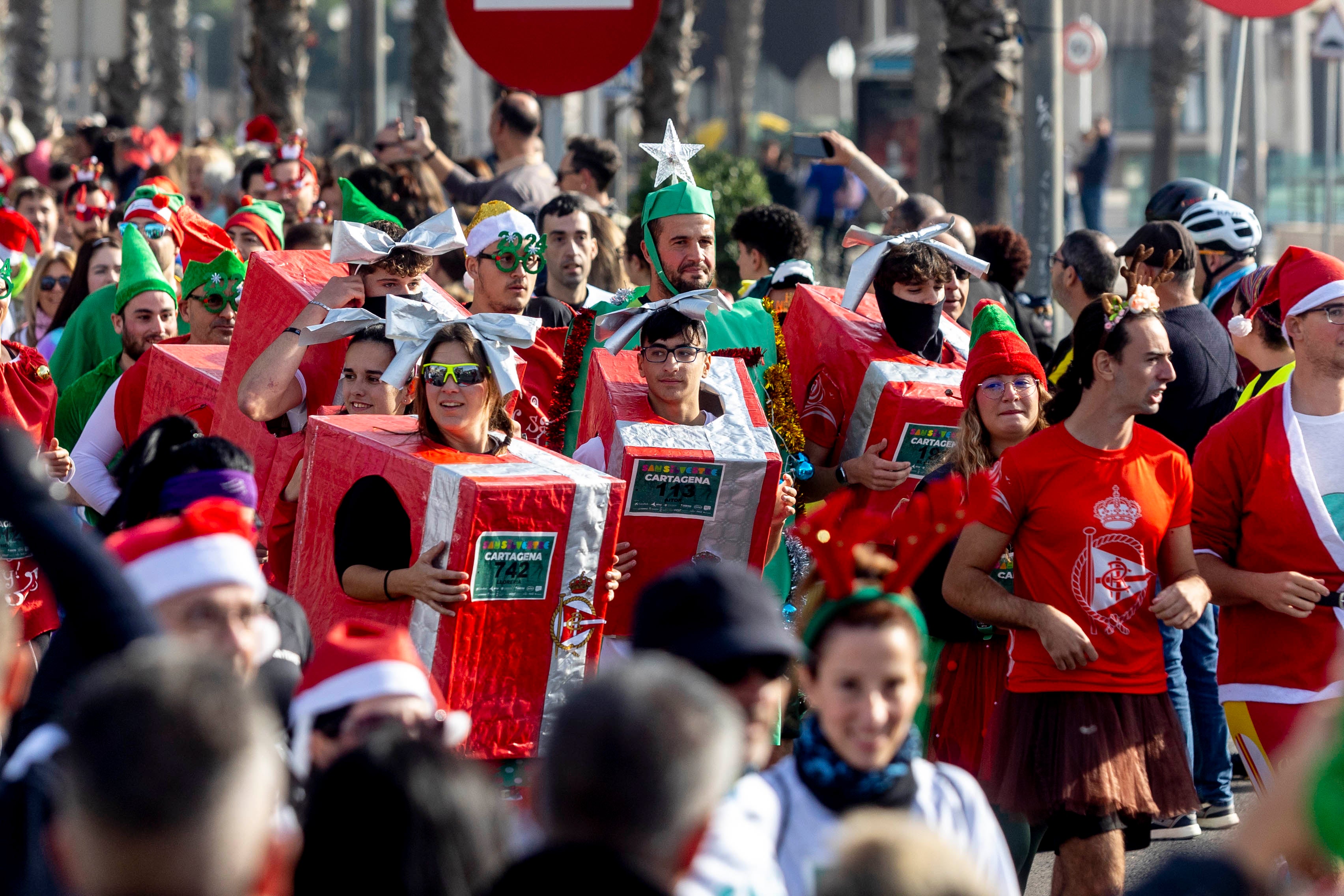 Los disfraces de la San Silvestre de Cartagena 2023, en imágenes