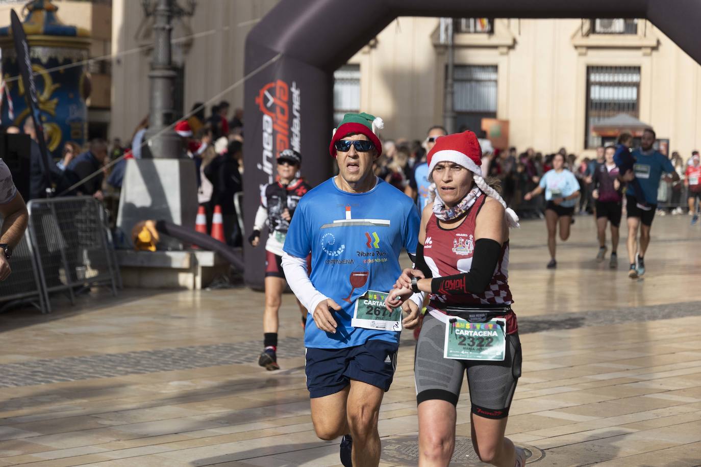 La llegada de la carrera San Silvestre 2023, en imágenes