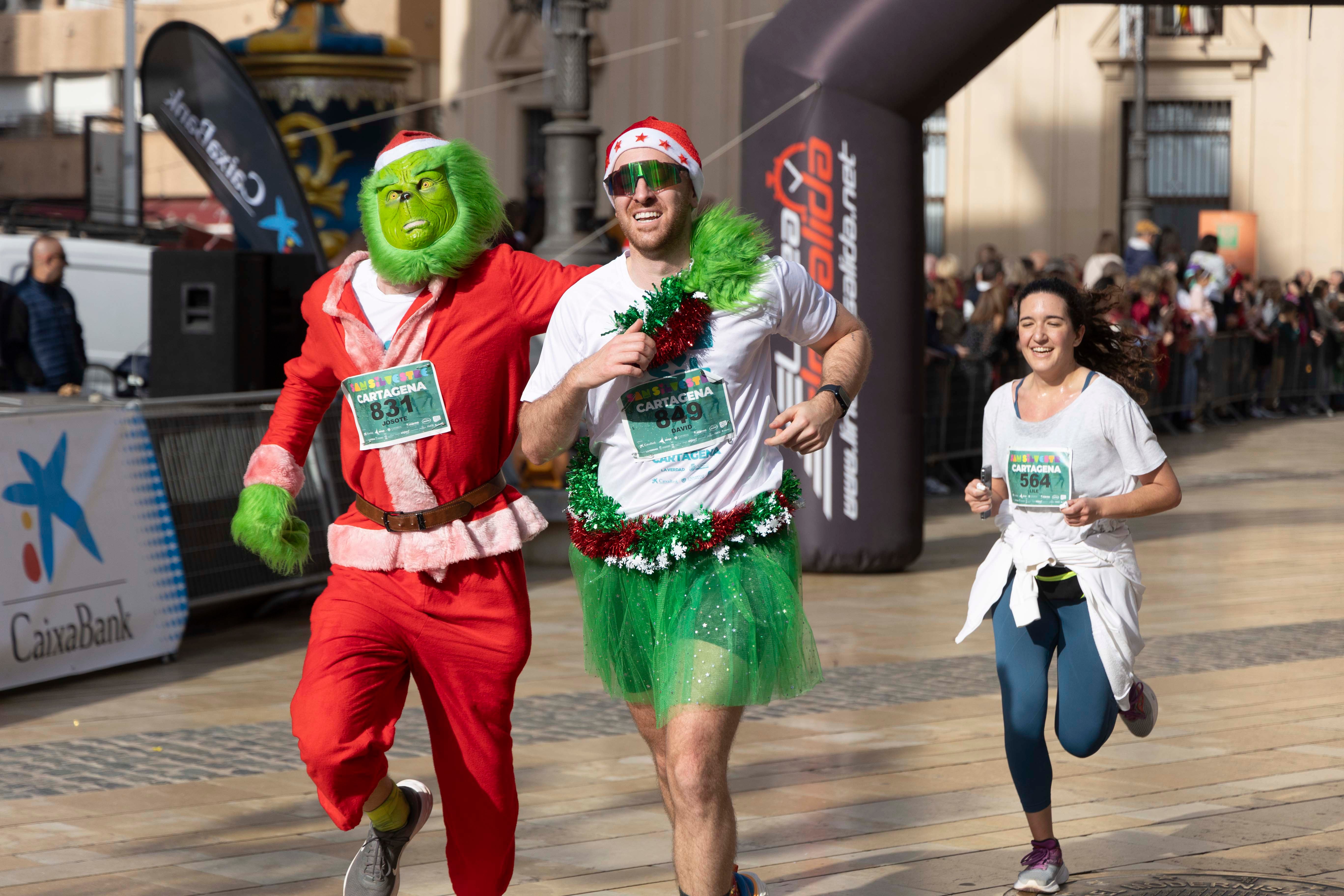 Los disfraces de la San Silvestre de Cartagena 2023, en imágenes