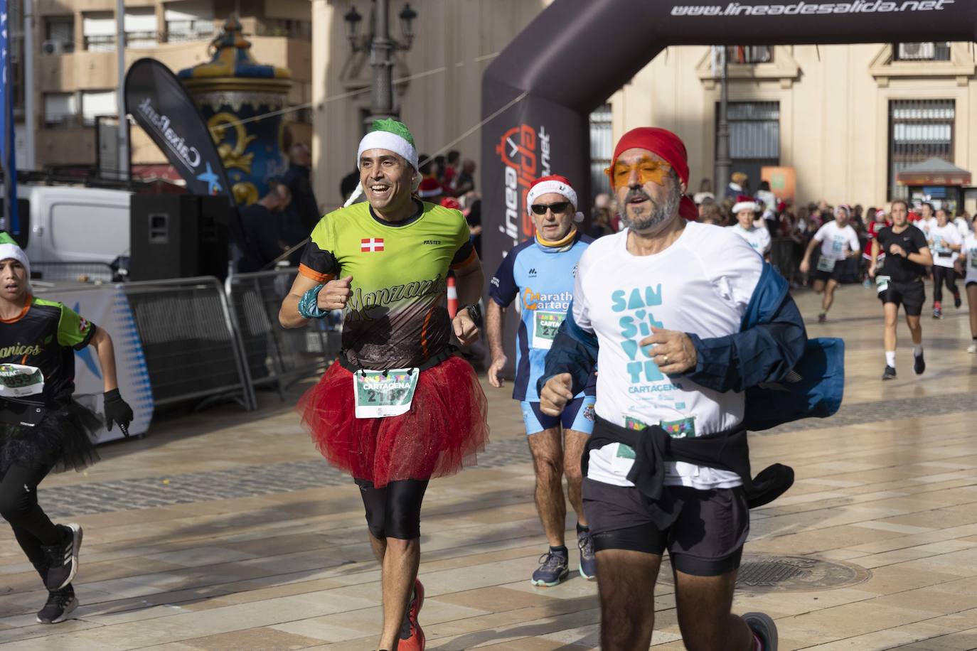 La llegada de la carrera San Silvestre 2023, en imágenes