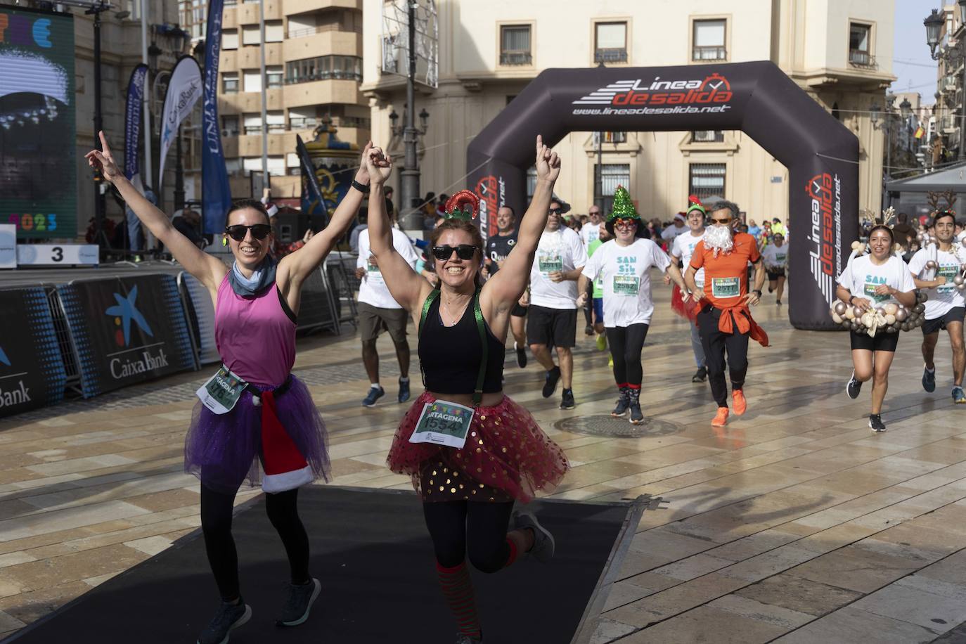 La llegada de la carrera San Silvestre 2023, en imágenes