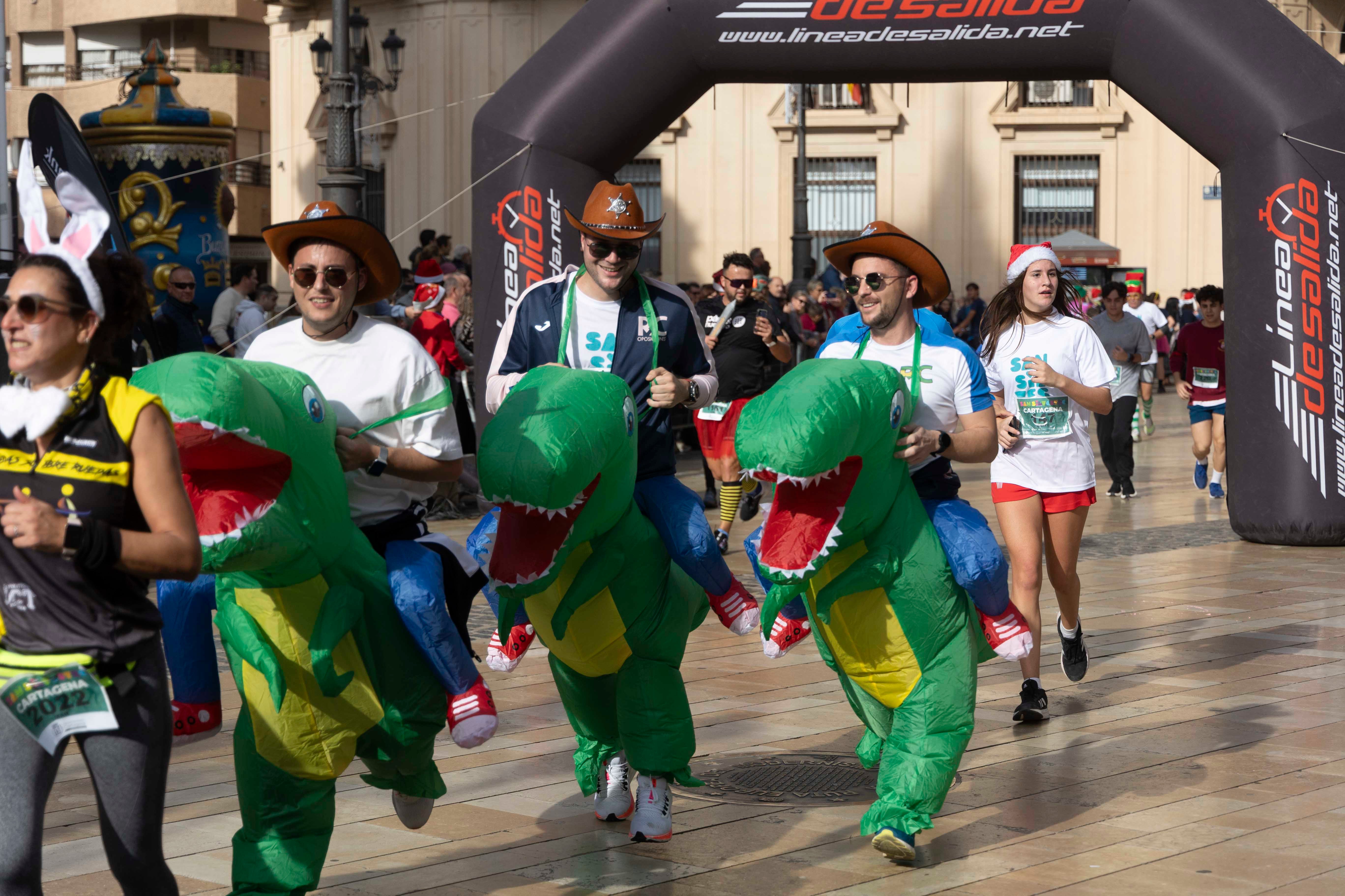 Los disfraces de la San Silvestre de Cartagena 2023, en imágenes