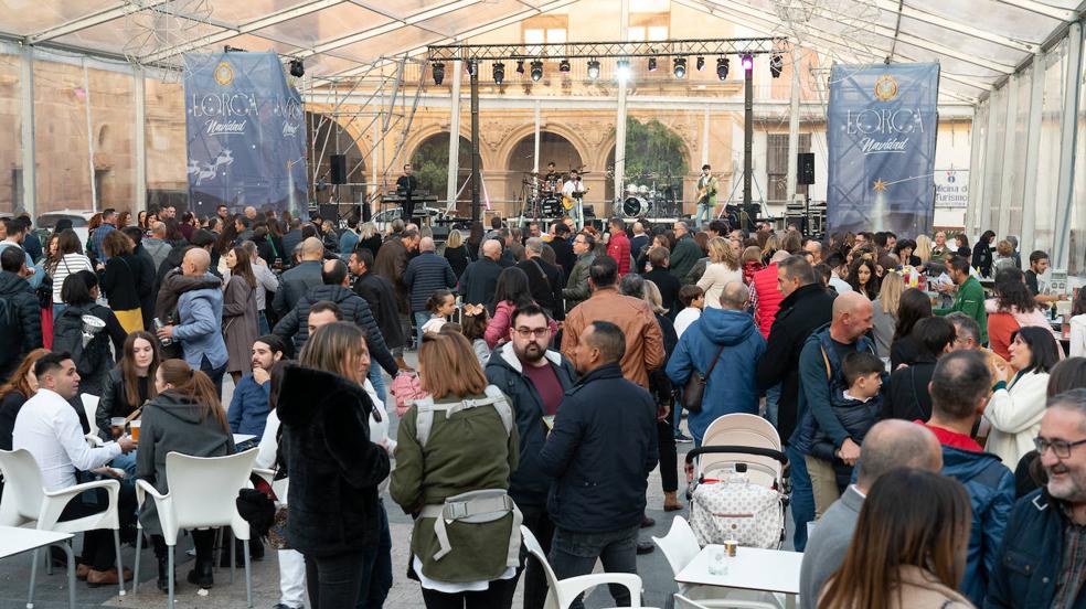 Lorca abraza la 'Tardevieja'