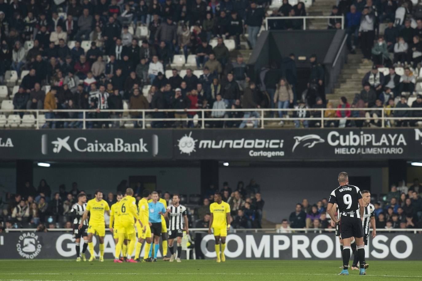 Fotos: La derrota del Cartagena frente al Villarreal, en imágenes
