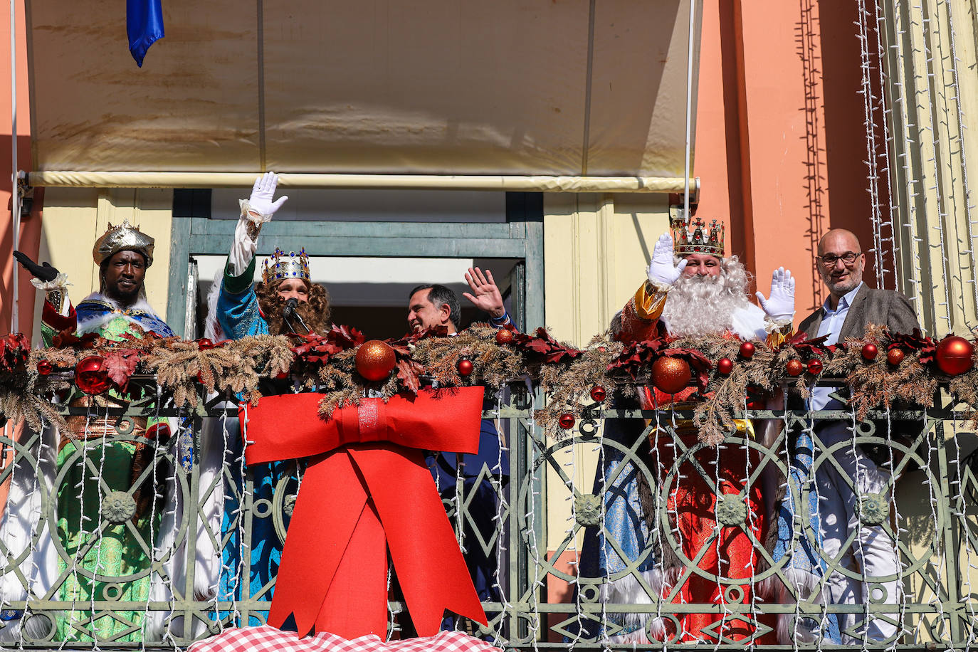 Fotos: Murcia recibe a los Reyes Magos