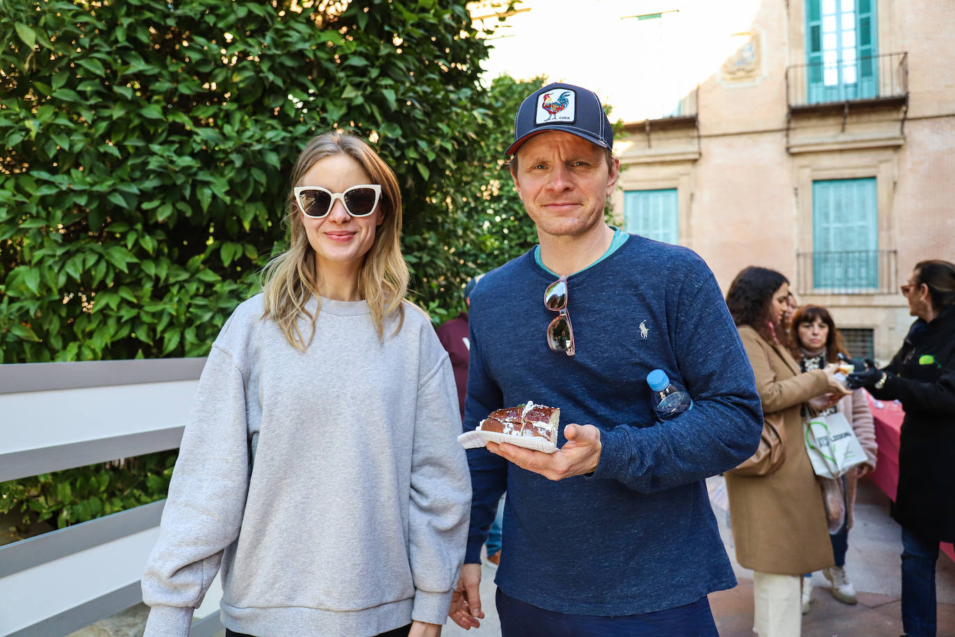 Fotos: Reparto de roscón de Reyes en Murcia