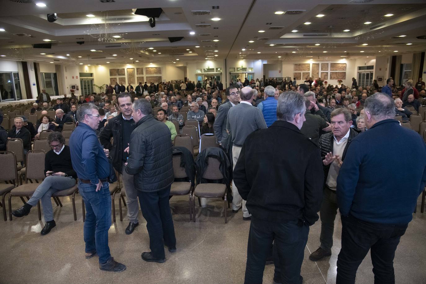 Fotos: Asamblea de agricultores del Campo de Cartagena