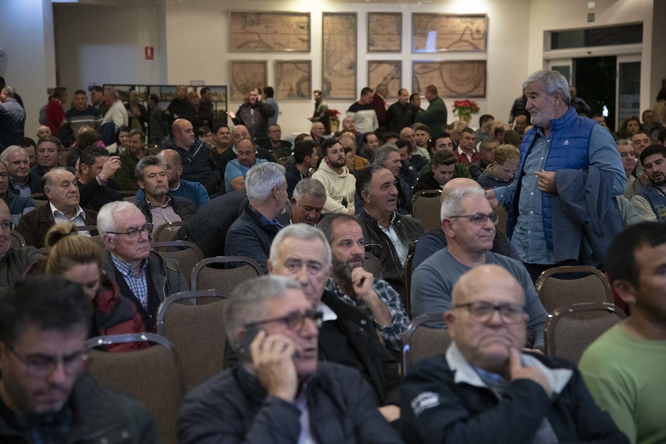 Fotos: Asamblea de agricultores del Campo de Cartagena