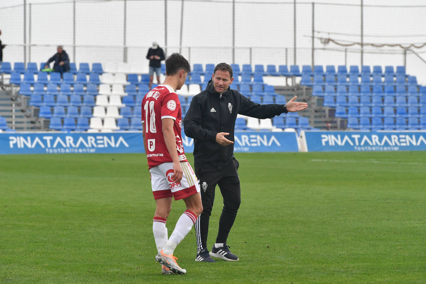 Fotos: El Real Murcia cae ante el Werder Bremen alemán (2-0)