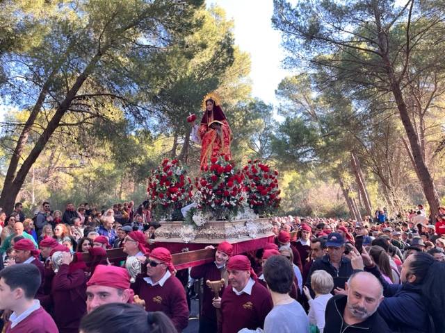 Fotos: La Patrona de Totana regresa a su santuario acompañada por unas 15.000 personas