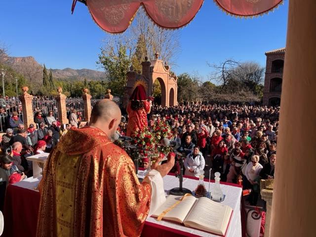 Fotos: La Patrona de Totana regresa a su santuario acompañada por unas 15.000 personas