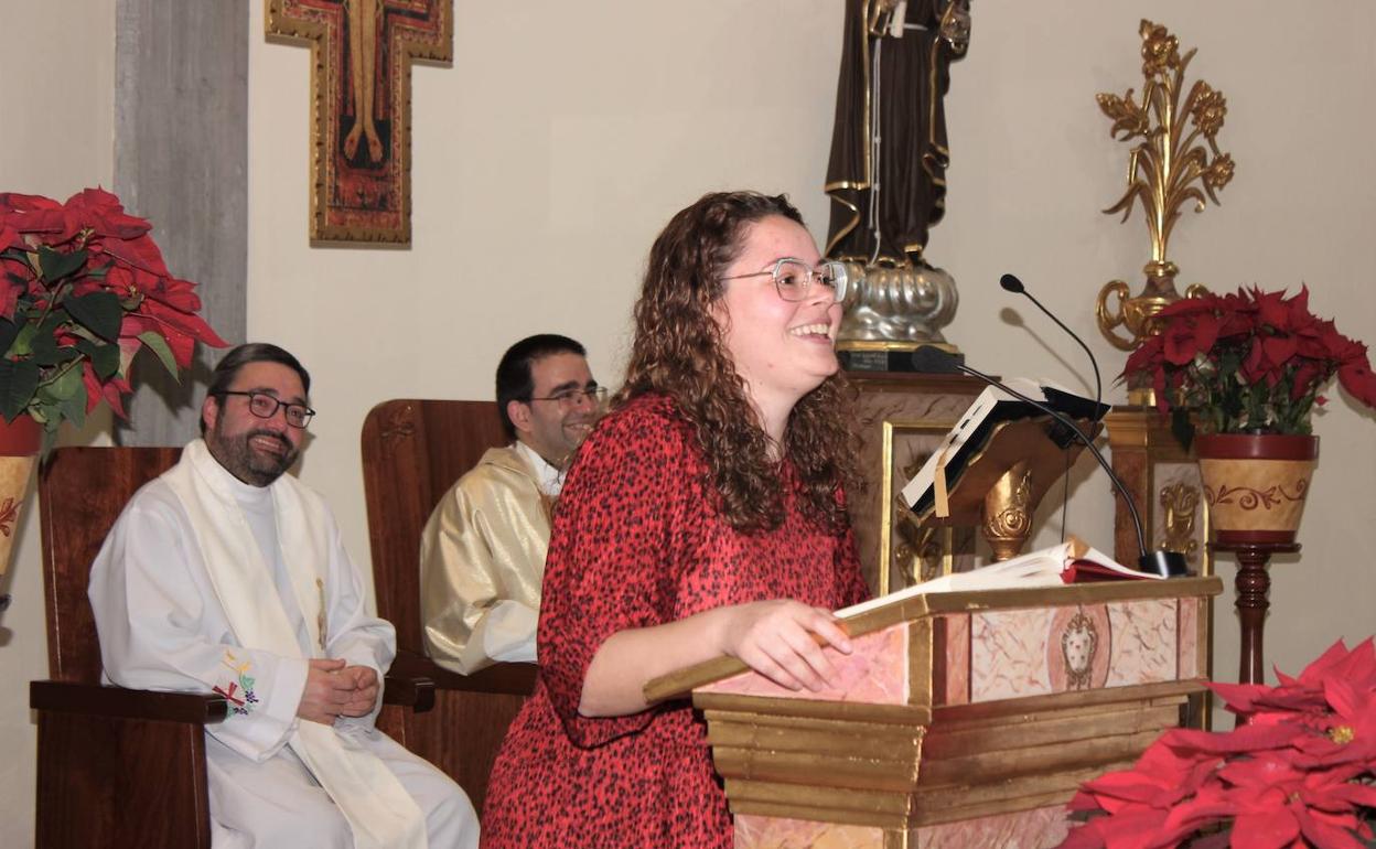 Lidia Cortés en el rito de admisión.