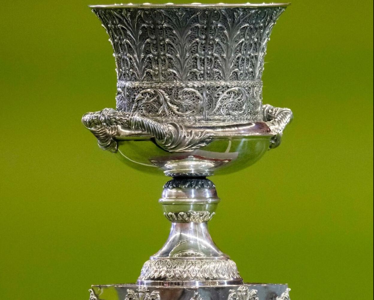 Trofeo de la Supercopa de España. 