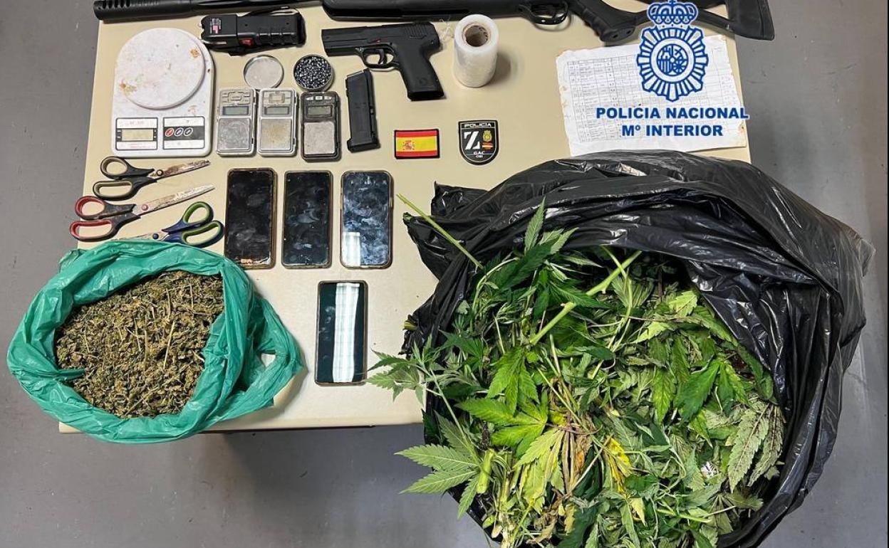 Efectos sustraídos por los agentes.