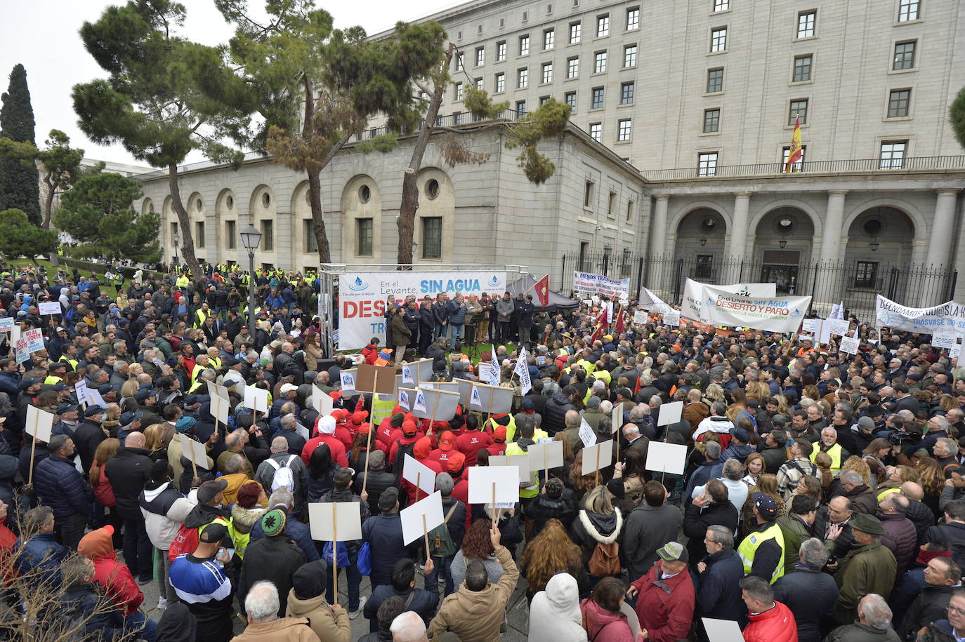 Fotos: La protesta contra el recorte del Trasvase Tajo-Segura, en imágenes