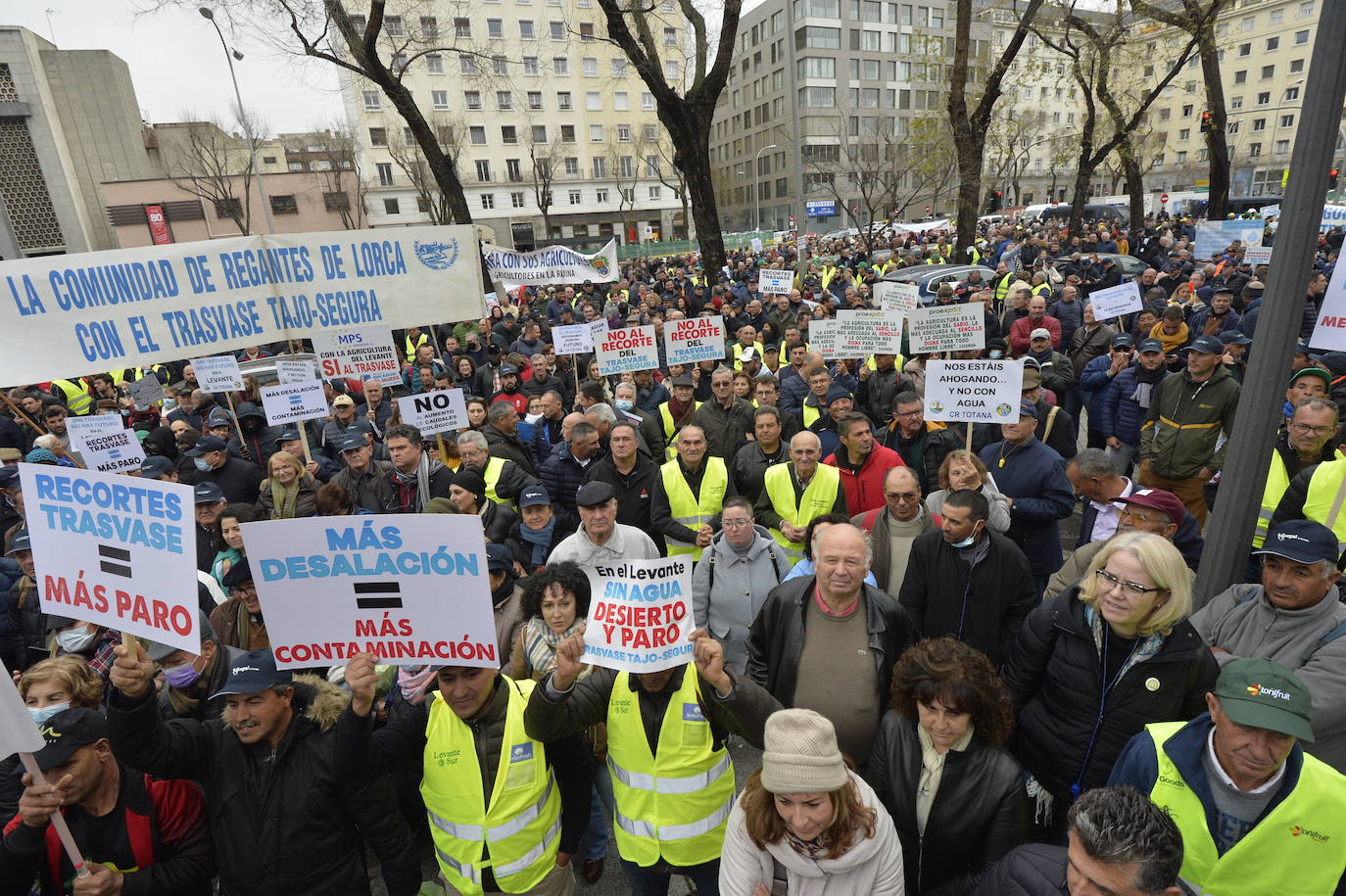 Fotos: La protesta contra el recorte del Trasvase Tajo-Segura, en imágenes