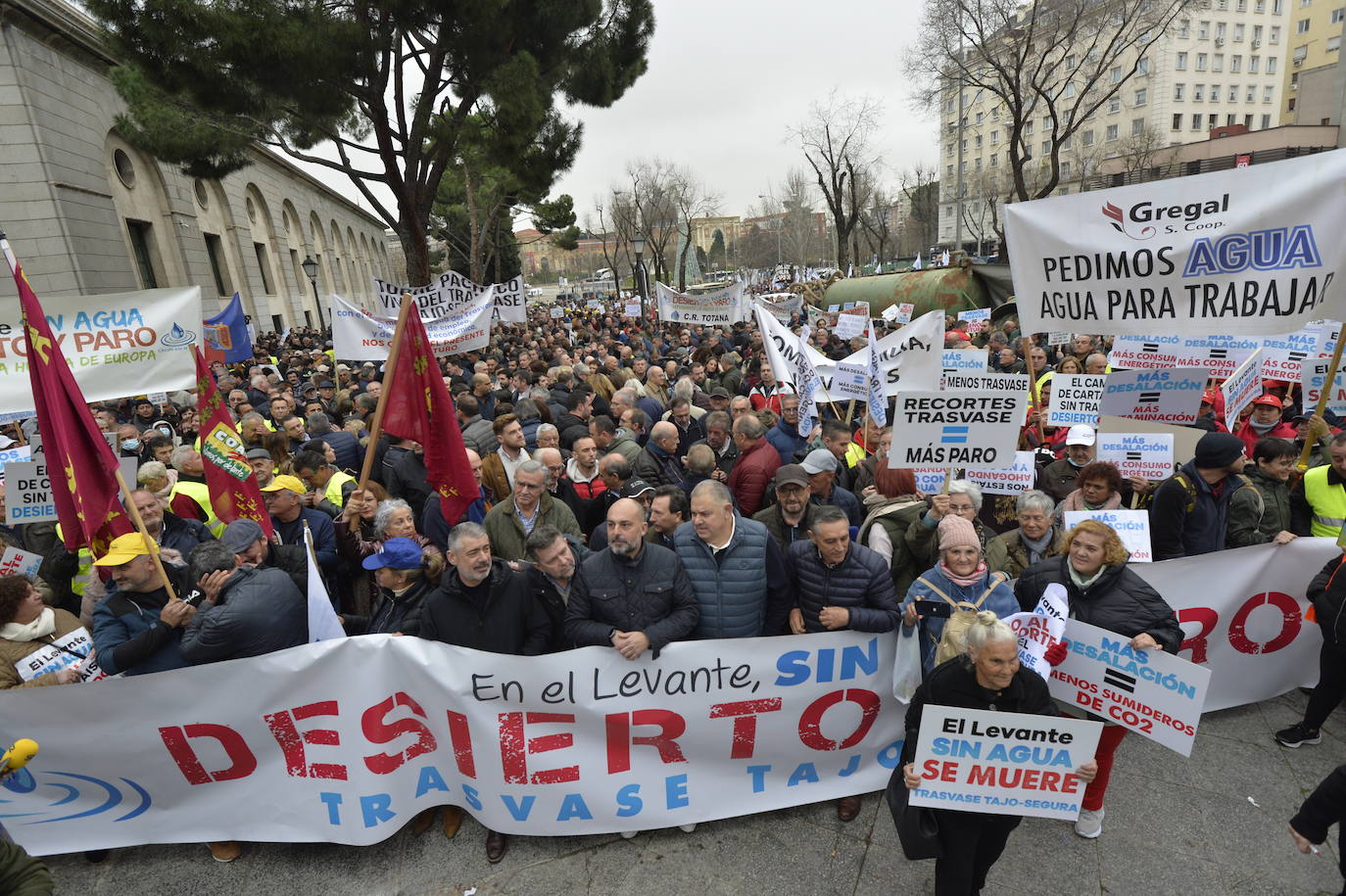 Fotos: La protesta contra el recorte del Trasvase Tajo-Segura, en imágenes