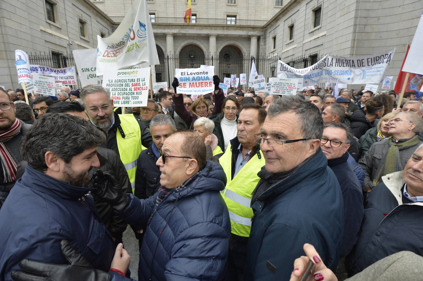 Fotos: La protesta contra el recorte del Trasvase Tajo-Segura, en imágenes