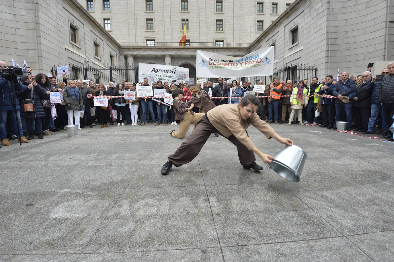 Fotos: La protesta contra el recorte del Trasvase Tajo-Segura, en imágenes