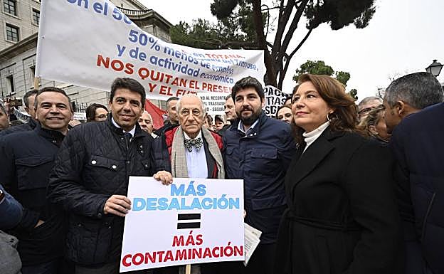 Carlos Mazón, Inocencio Arias, López Miras y Carmen Crespo.