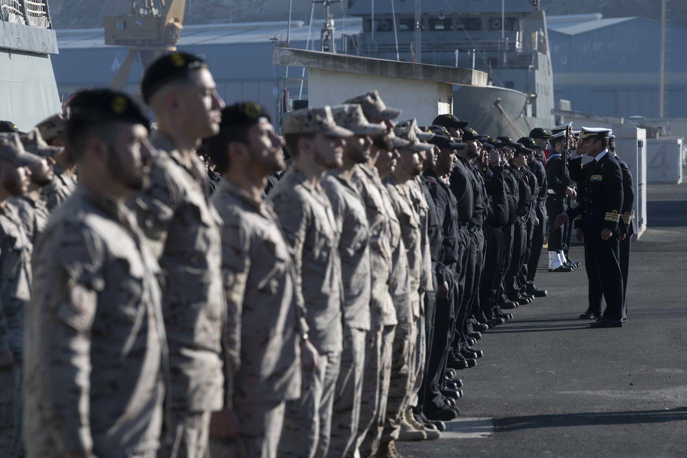 Fotos: La salida del buque Audaz en Cartagena, en imágenes