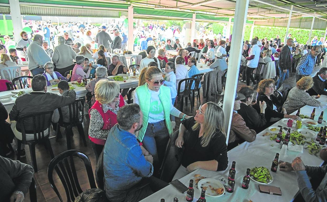 Ana Belén Castejón, en primer término, en Molino Derribao. 