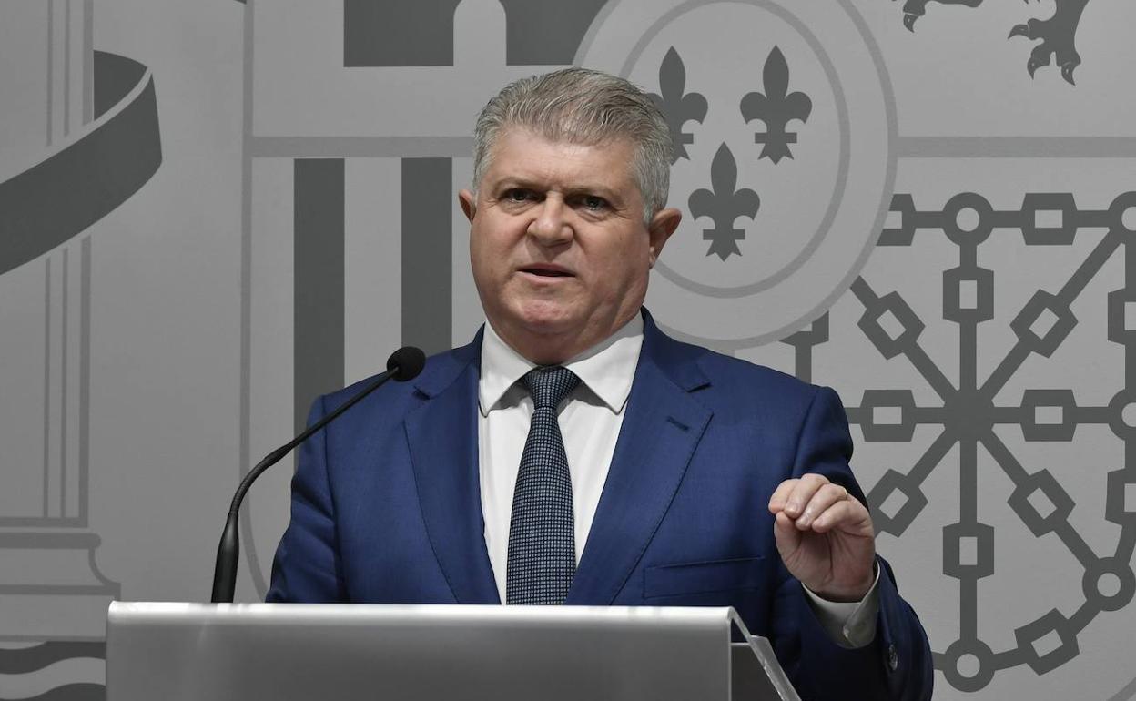 El delegado del Gobierno en la Región de Murcia, José Vélez, este lunes.