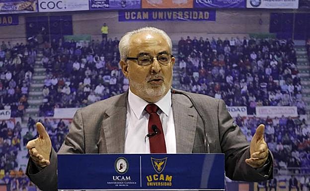 El mundo de la empresa y la política recuerda el «legado» de Mendoza