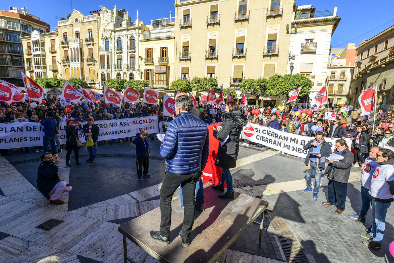 Fotos: La protesta de los vecinos contra el Plan de Movilidad en el centro de Murcia, en imágenes