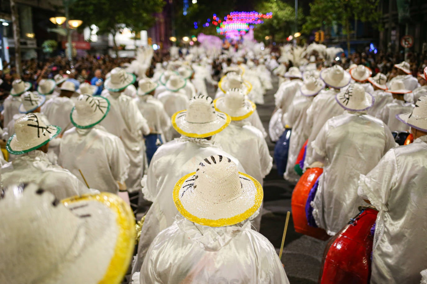 Fotos: Arranca el carnaval más largo del mundo