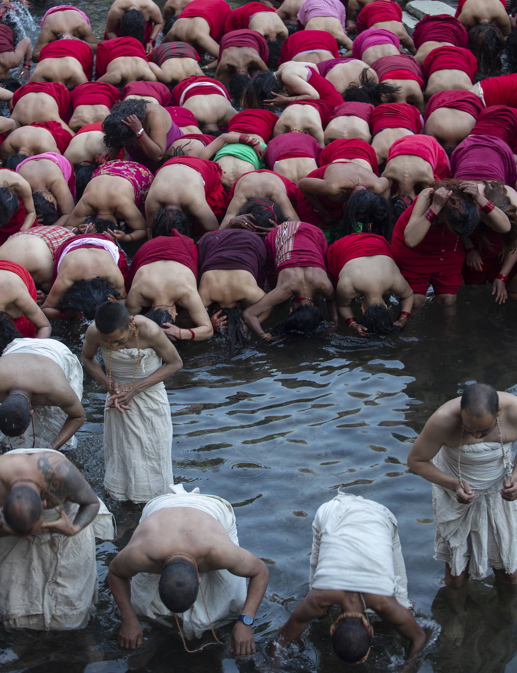 Fotos: Baño sagrado en Nepal