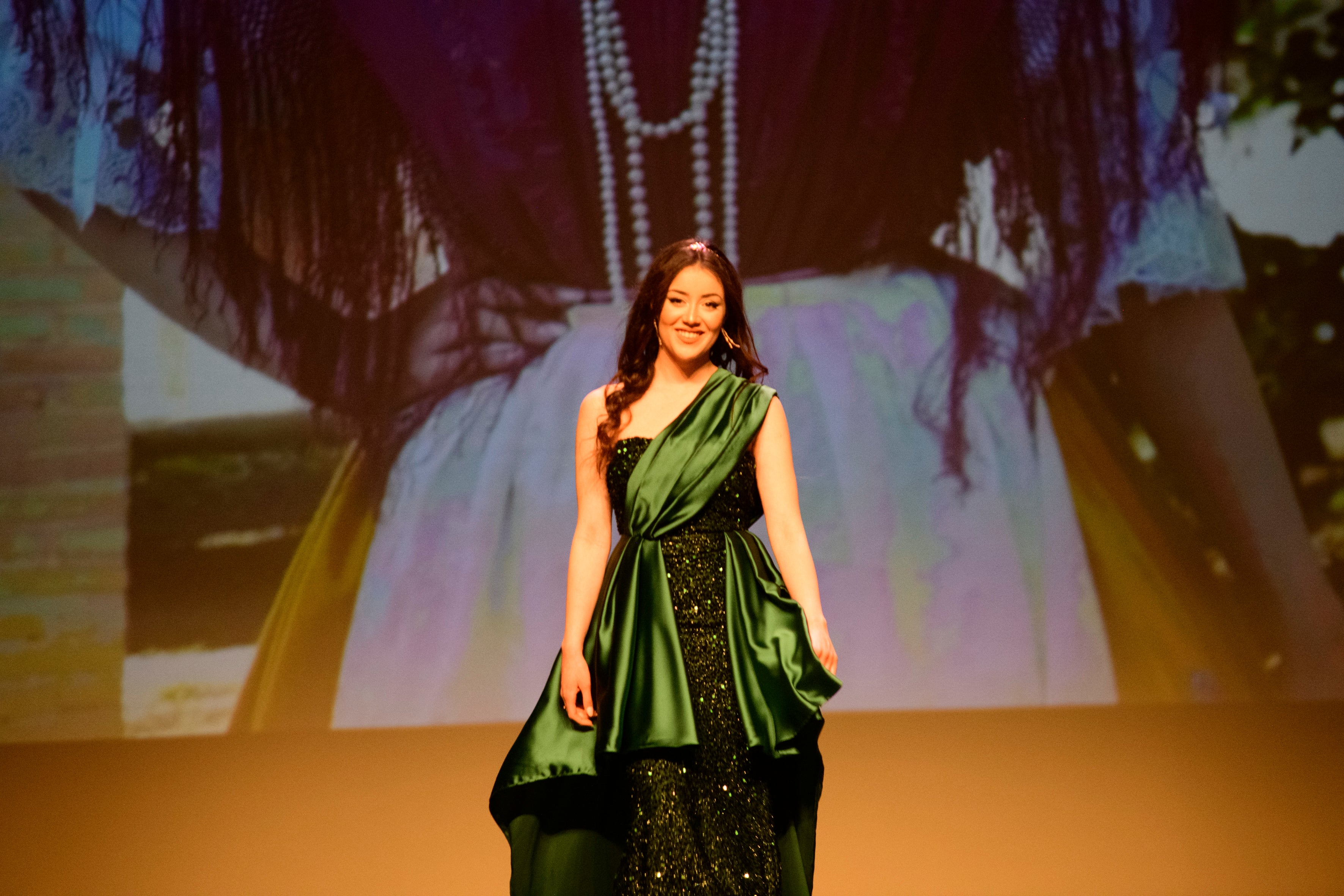 Fotos: Gala de presentación de las candidatas a Reina de la Huerta de 2023 en el Teatro Circo de Murcia