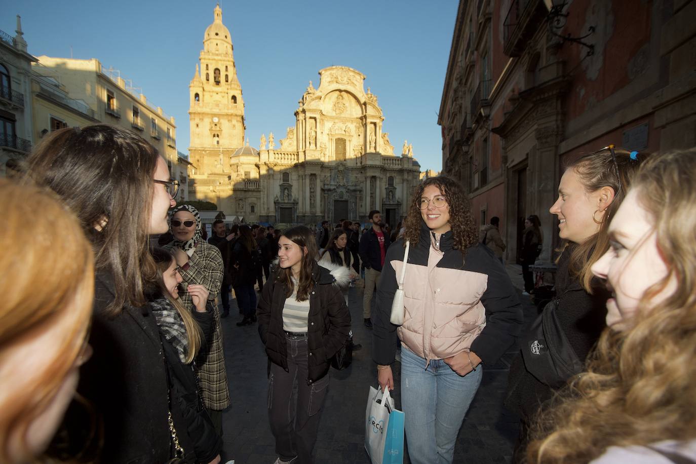 Fotos: Los &#039;erasmus&#039; visitan el Consistorio, en imágenes