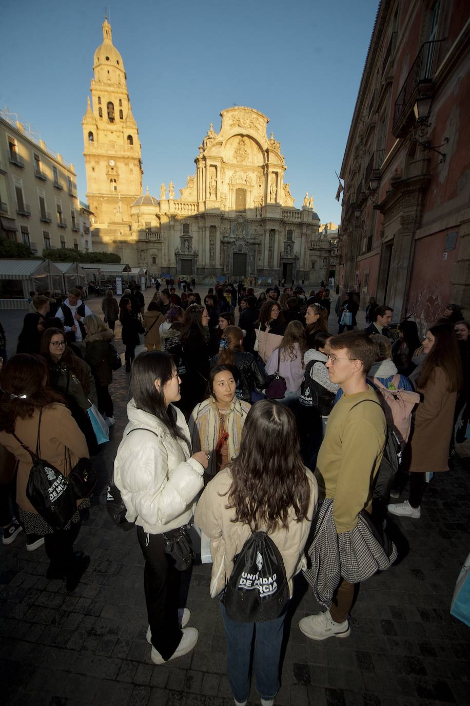Fotos: Los &#039;erasmus&#039; visitan el Consistorio, en imágenes