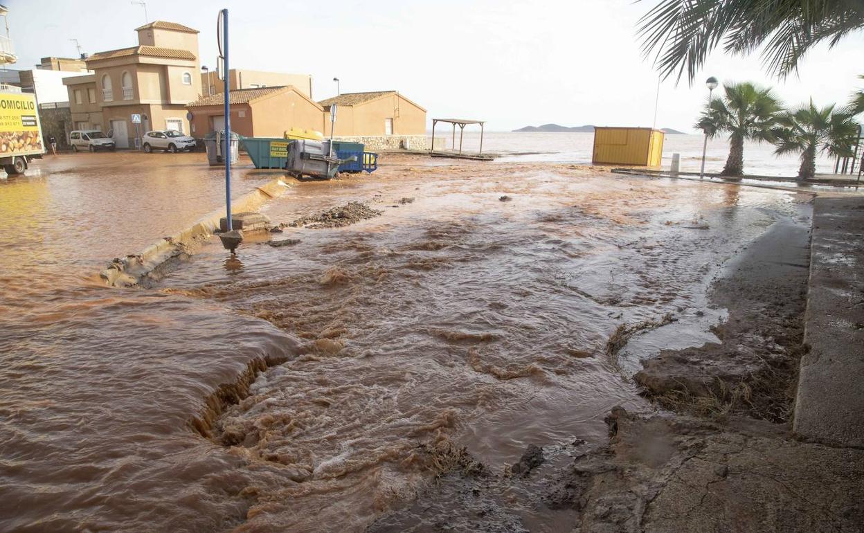 Entrada de agua al Mar Menor, en Los Urrutias, tras las lluvias torrenciales de septiembre de 2019.