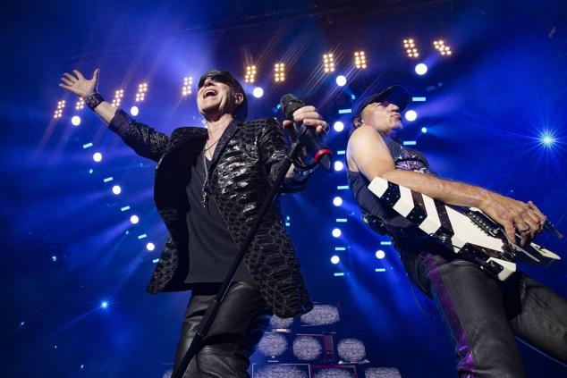Scorpions (Klaus Meine y Matthias Jabs) en la jornada de clausura de la primera edición del Rock Imperium de Cartagena. 