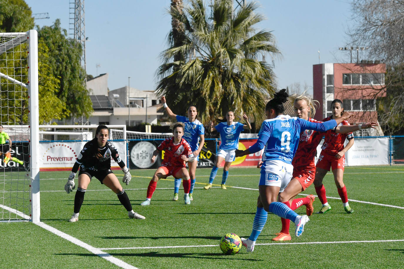 Fotos: El partido entre el Alhama y el Levante Las Planas, en imágenes