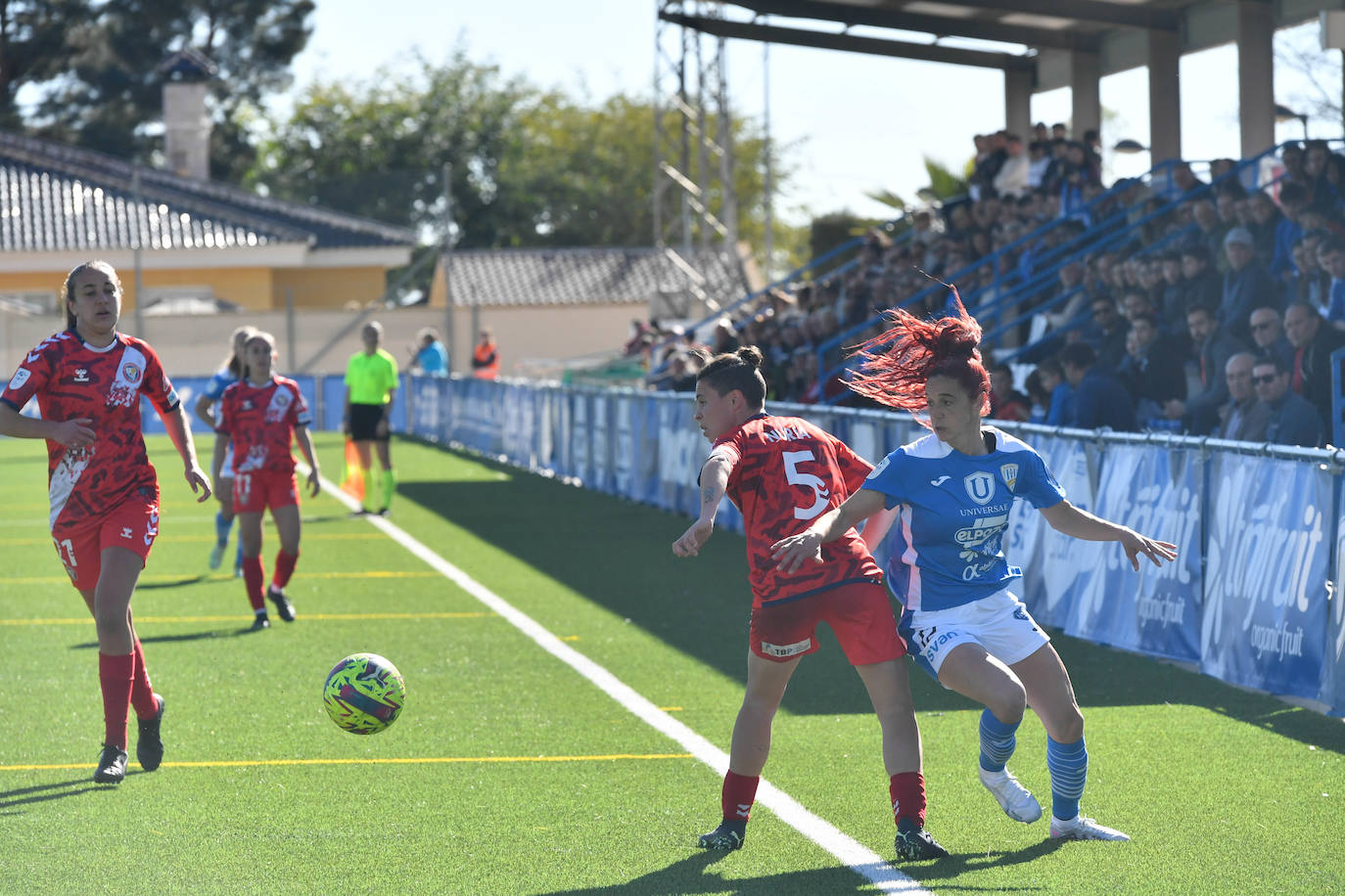 Fotos: El partido entre el Alhama y el Levante Las Planas, en imágenes