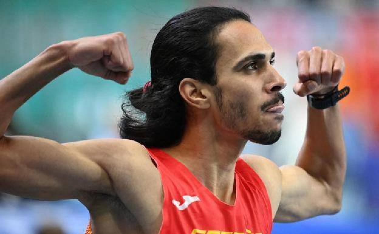 Mohamed Katir celebra una victoria, en una imagen de archivo.