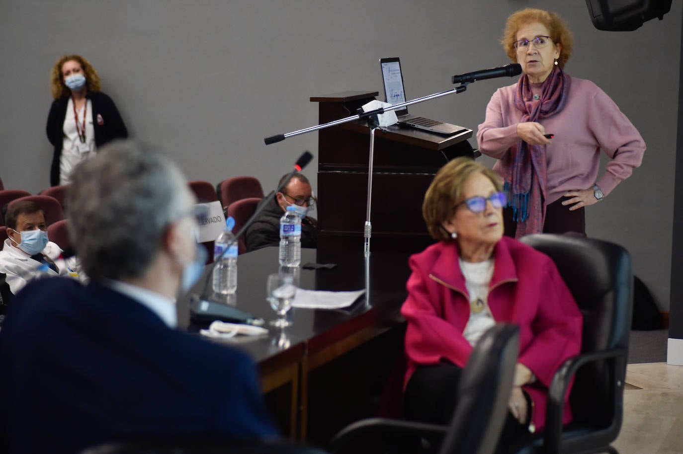 Fotos: Conferencia de Margarita del Val en La Arrixaca