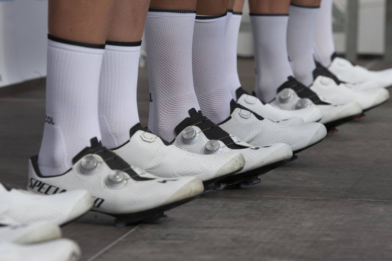 Fotos: Gotas de sudor, lluvia y barro en la Vuelta Ciclista a la Región de Murcia 2023