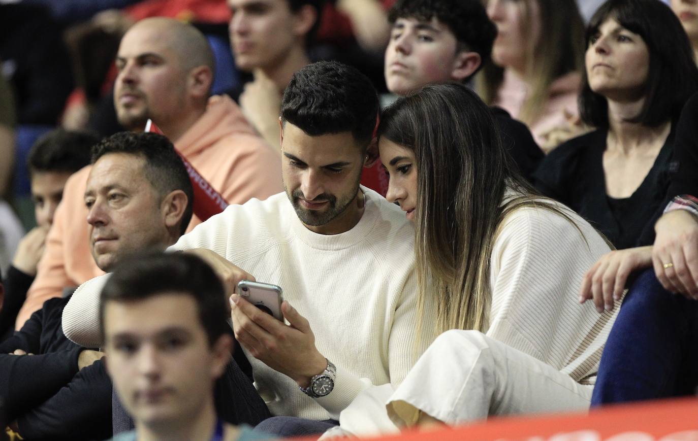 Fotos: Las imágenes del público en el UCAM-Real Madrid