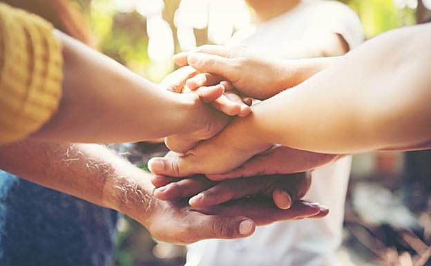 Fundación Jesús Abandonado conciencia a la sociedad sobre la realidad de los colectivos más desfavorecidos. 