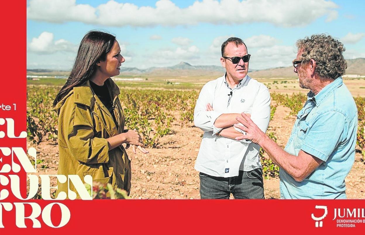 Elena Gómez de Valcárcel, Pablo González-Conejero y Juan Molina. 