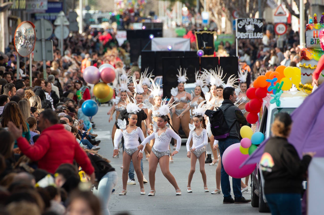 Fotos: El carnaval luce su esplendor en Beniaján