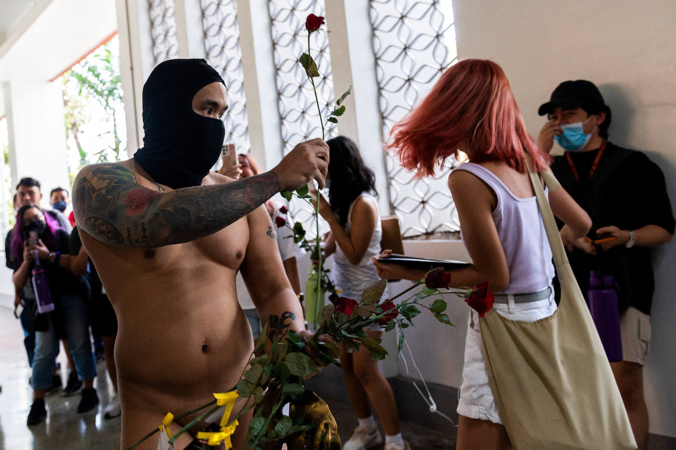 Fotos: Desnudo simbólico en Filipinas