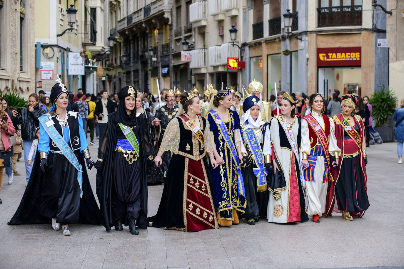 Fotos: La elección de las abanderadas culmina el Medio Año Festero de Moros y Cristianos de Murcia
