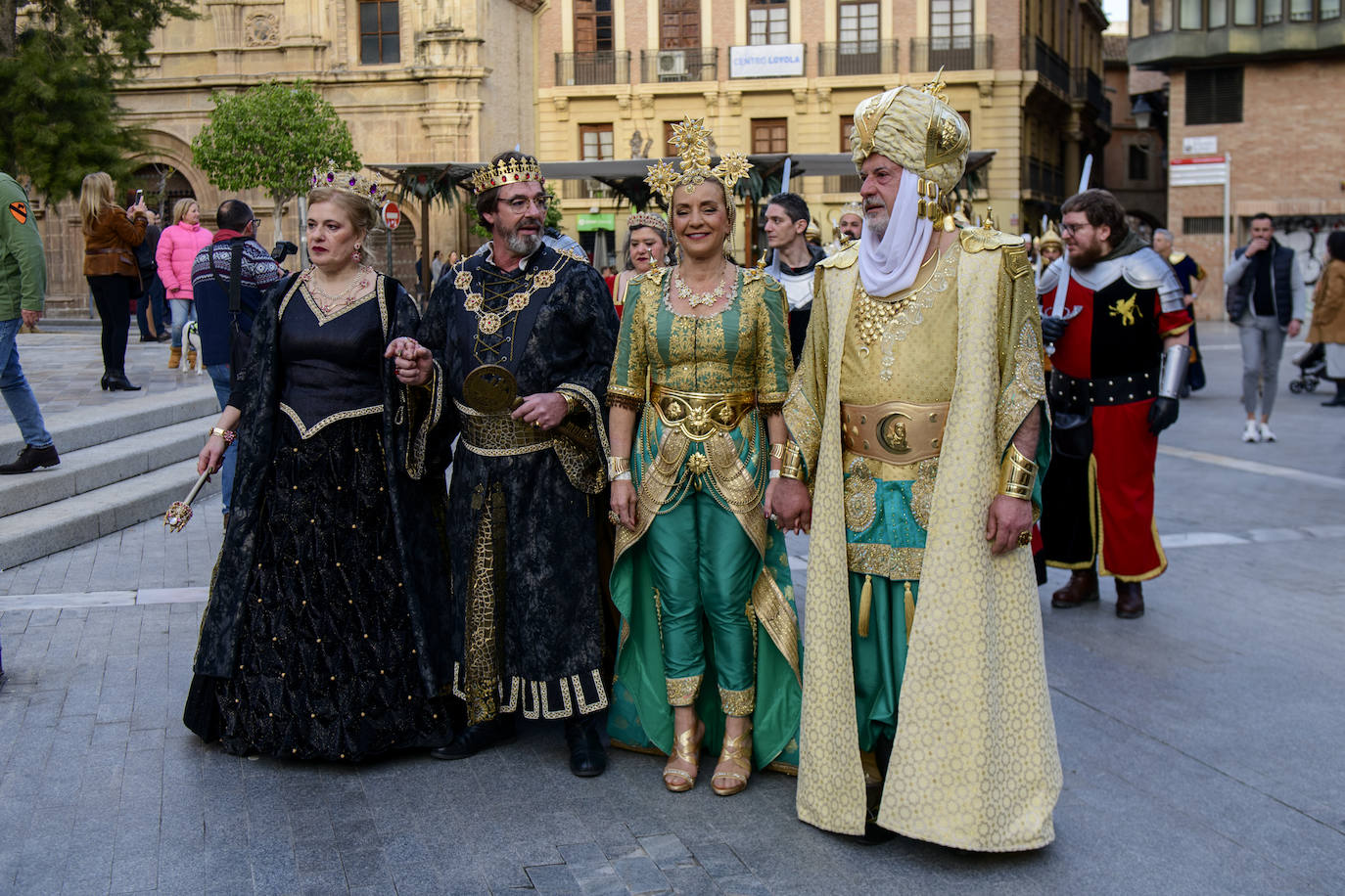 Fotos: La elección de las abanderadas culmina el Medio Año Festero de Moros y Cristianos de Murcia