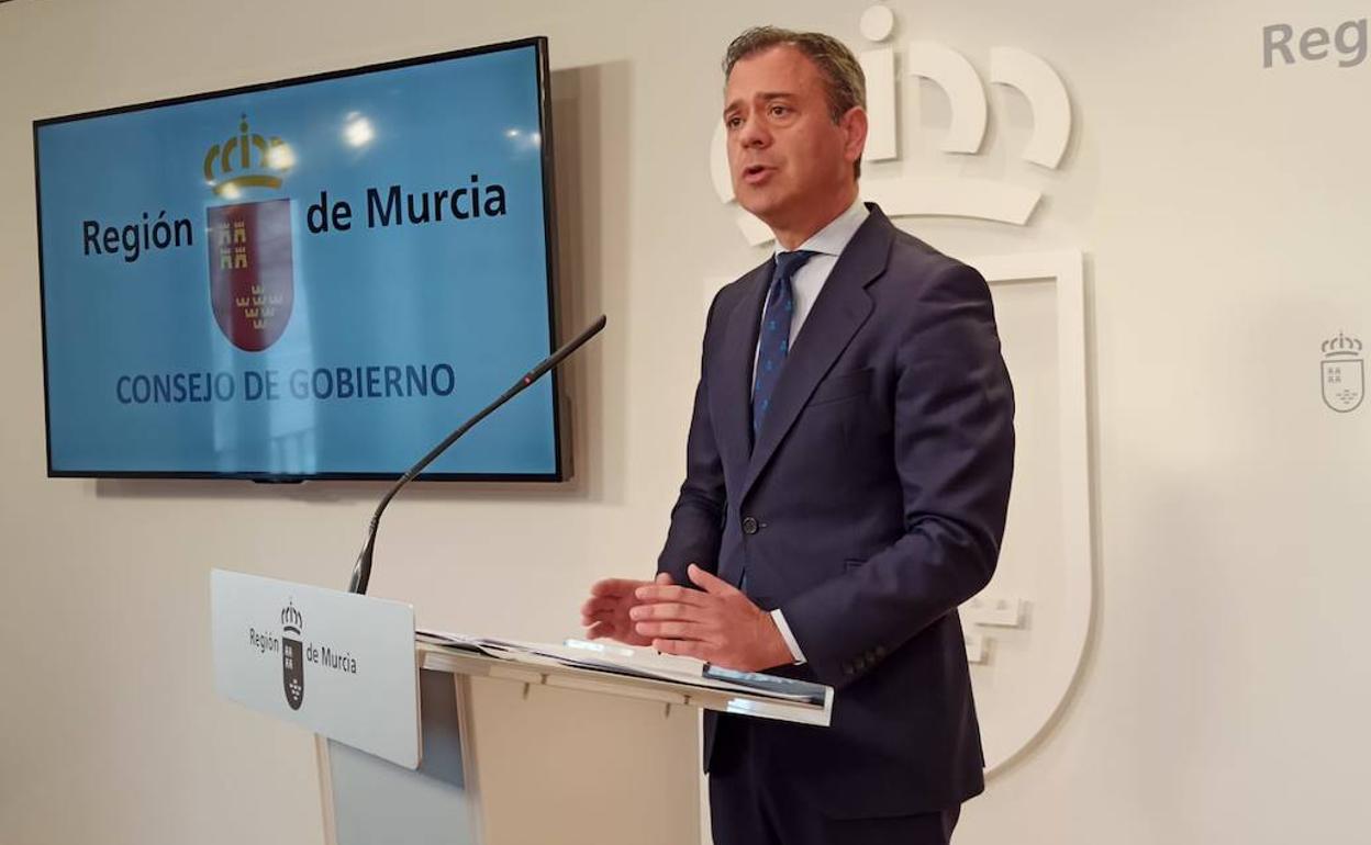 El portavoz del Gobierno regional, Marcos Ortuño, este jueves.
