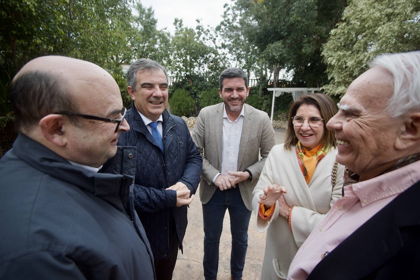 Fotos: La exministra Elvira Rodríguez asiste a la Tertulia de la Luz